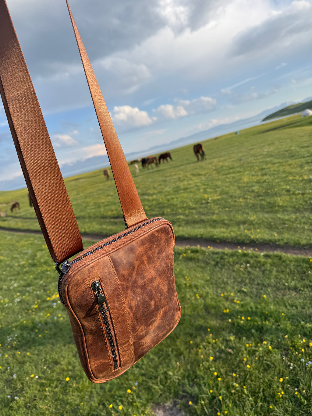 Bishkek Premium Genuine Brown Leather Zipper Crossbody Bag