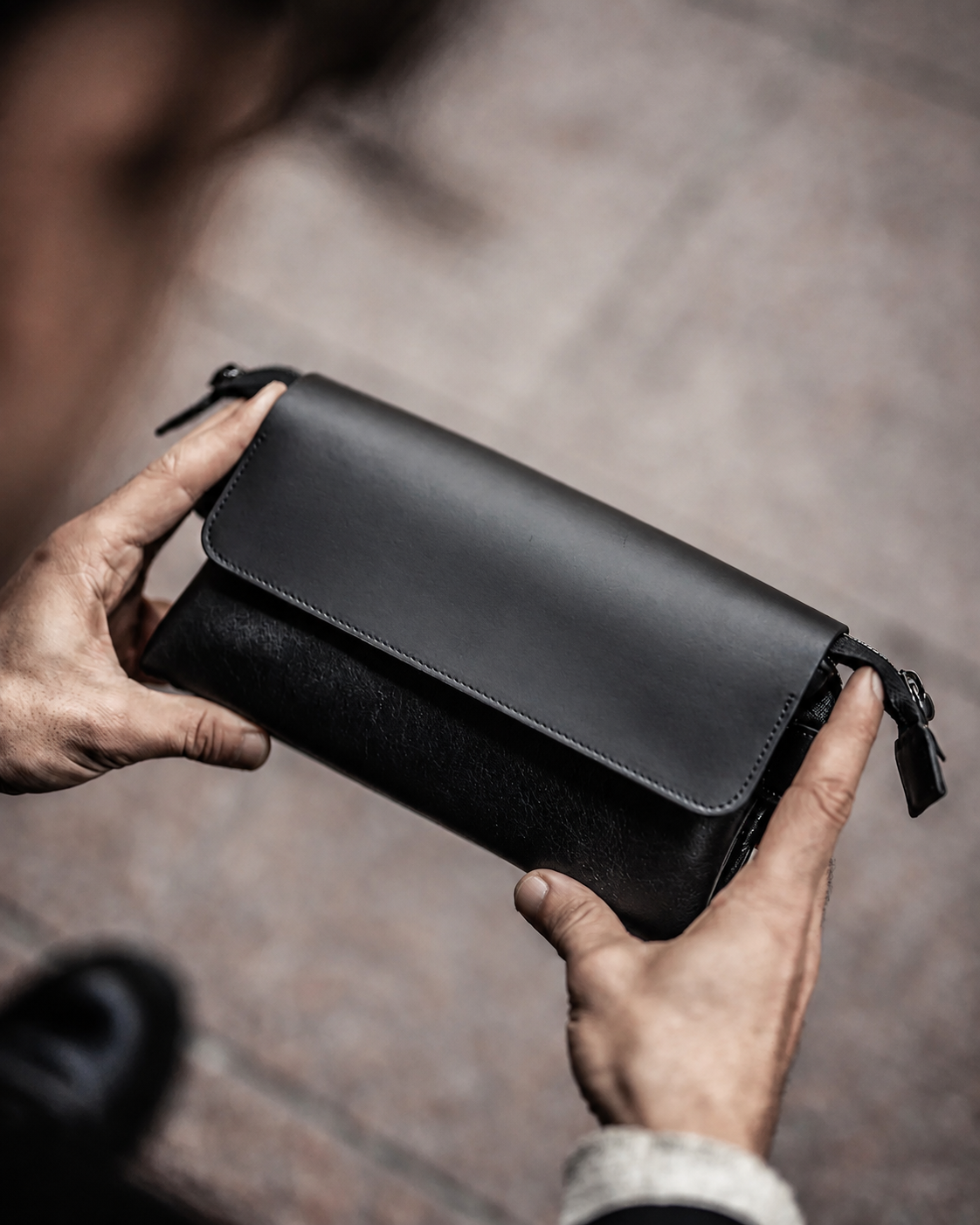 Newcastle Premium Genuine Calf Leather Handheld Clutch Bag