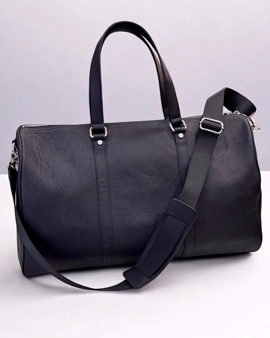 Swieqi Classic Black Genuine Leather Zip Travel Duffle Bag