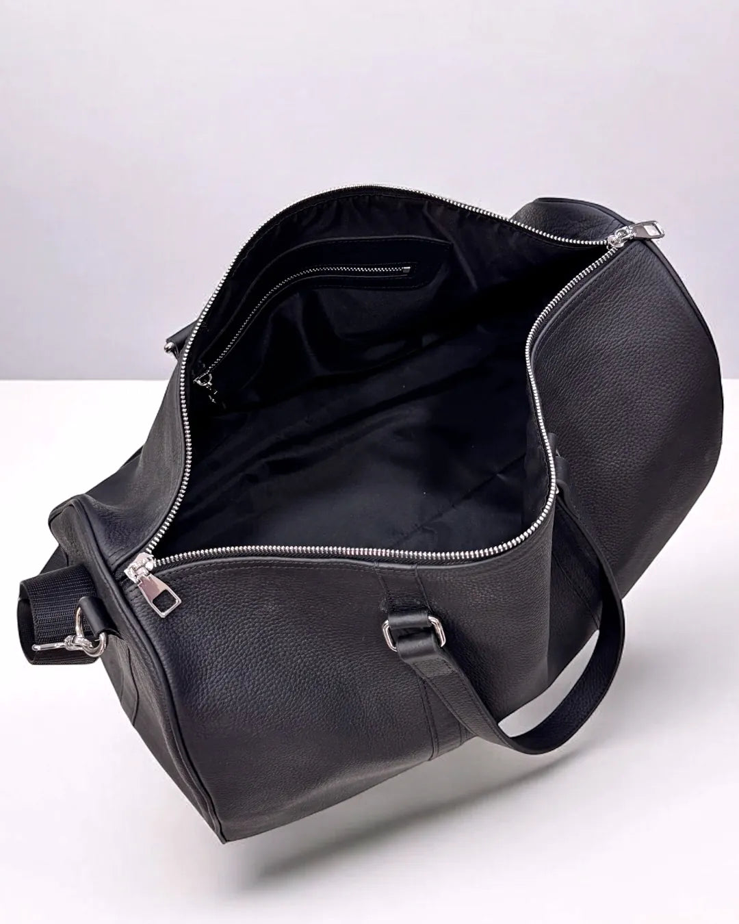 Swieqi Classic Black Genuine Leather Zip Travel Duffle Bag