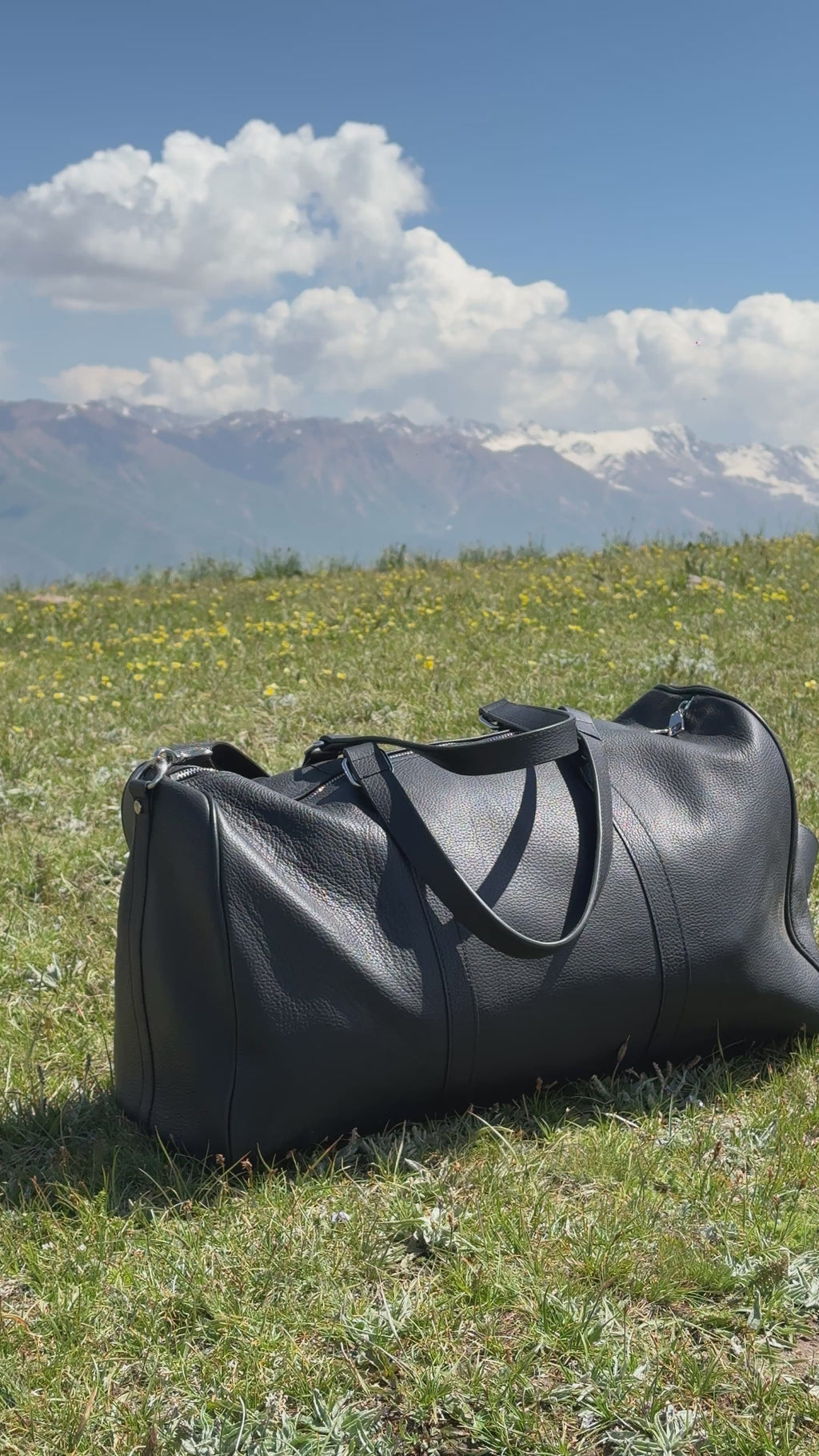 Swieqi Classic Black Genuine Leather Zip Travel Duffle Bag
